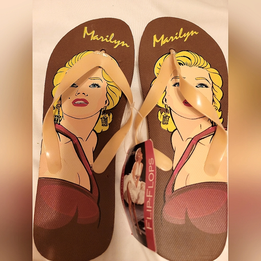 Women's MARILYN MONROE Flip Flops